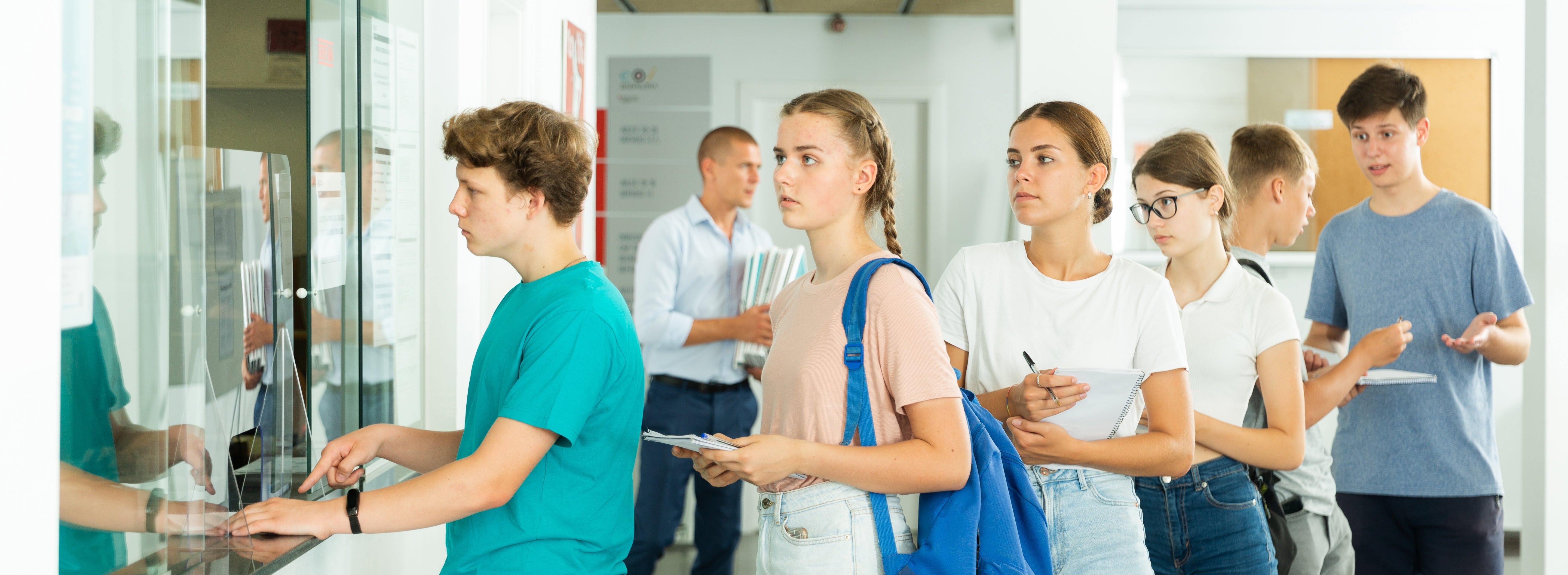 Revolutionizing School Check-Ins: How Armodilo’s Sphere Tablet Kiosks Are Shaping the Future of Attendance Tracking